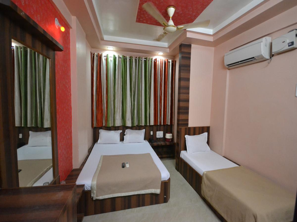 Hotel Sai Hari Prasad เชอร์ดี ภายนอก รูปภาพ