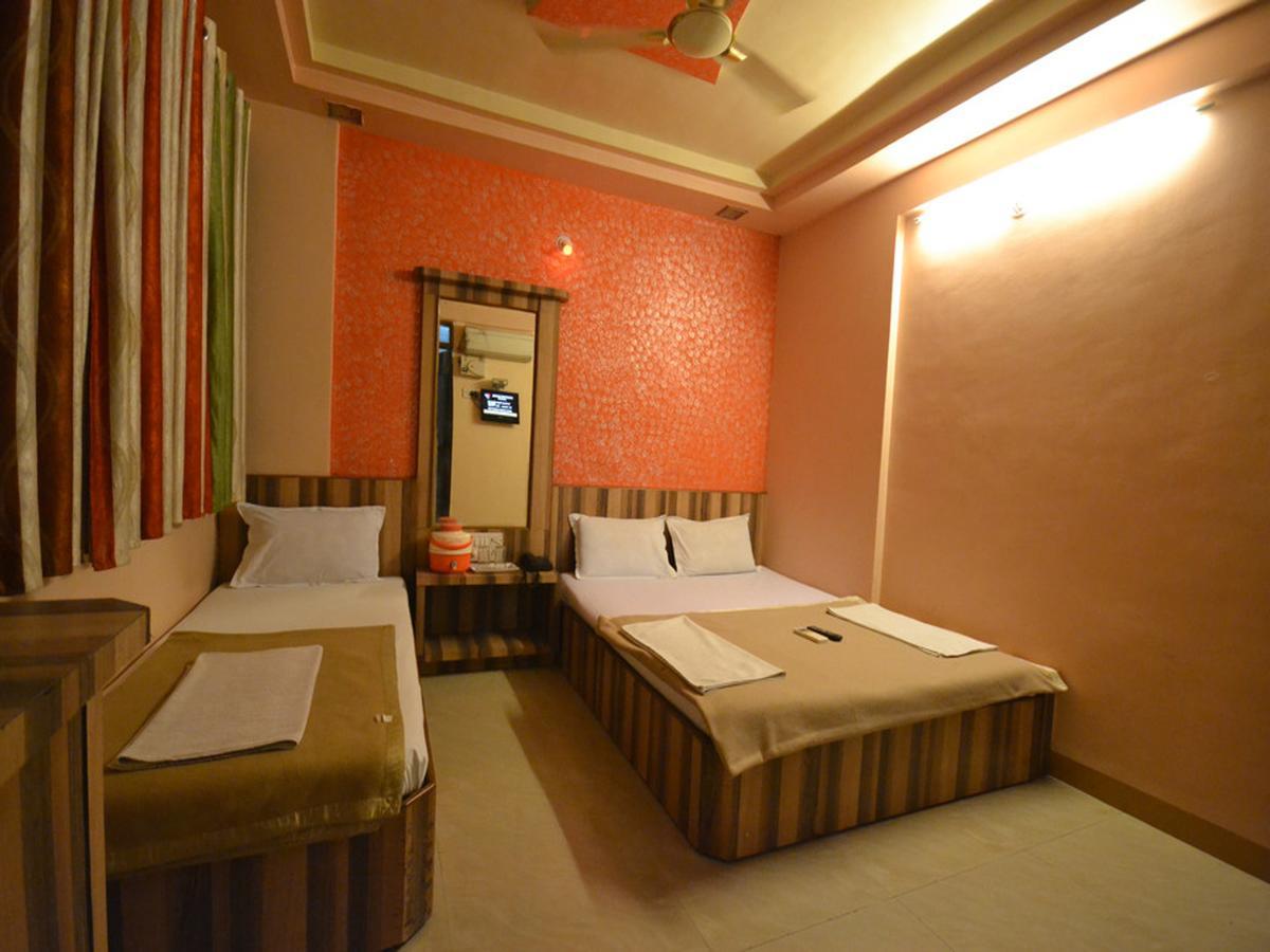Hotel Sai Hari Prasad เชอร์ดี ภายนอก รูปภาพ
